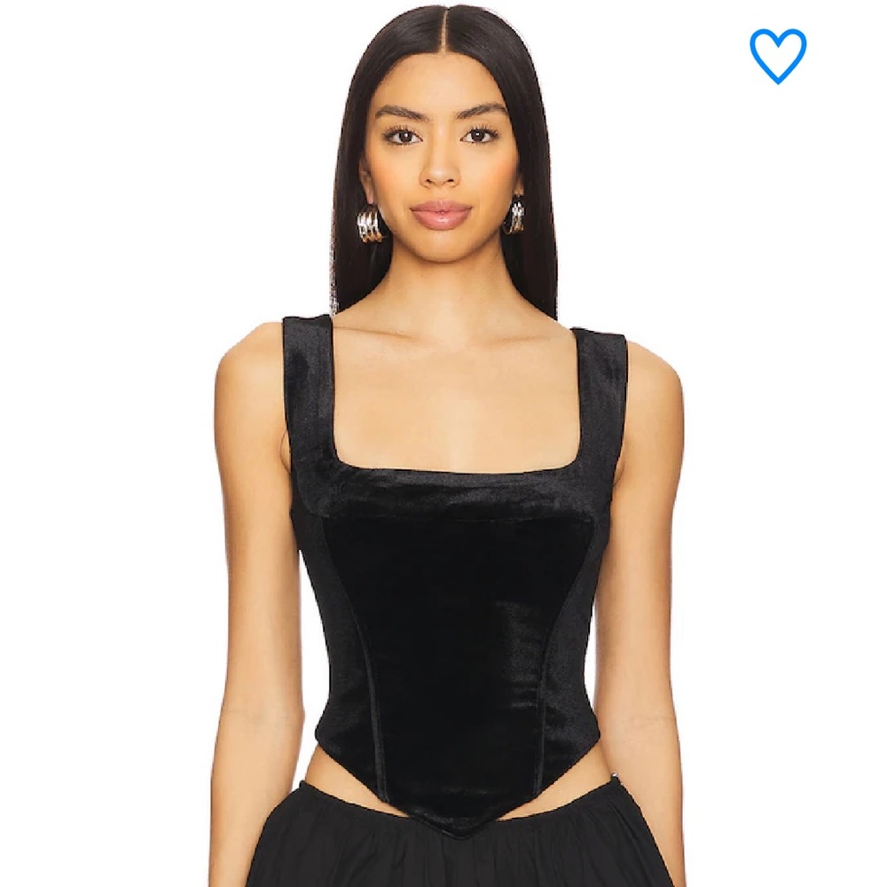Superdown - Akila Bustier